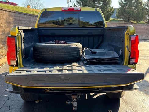 Used 2023 Chevrolet Colorado Z71 w/ Z71 Convenience Package 2 image 9