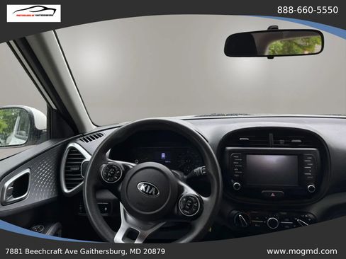 Used 2020 Kia Soul LX FWD image 22