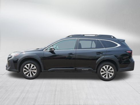 Used 2024 Subaru Outback Premium AWD/4WD image 4