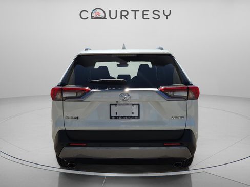 Certified 2021 Toyota RAV4 Limited image 4