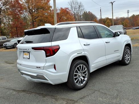 New 2026 GMC Terrain Denali w/ LPO, Floor Liner Package image 7