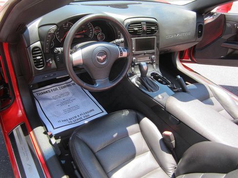 Used 2008 Chevrolet Corvette Convertible w/ Preferred Equipment Group RWD image 32