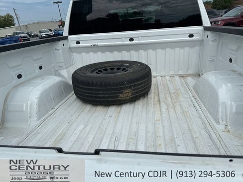 Used 2020 GMC Sierra 1500 SLT w/ Driver Alert Package II AWD/4WD image 18