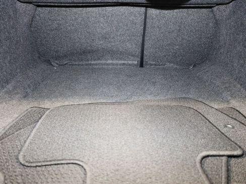 Used 2023 Chrysler 300 C RWD image 18