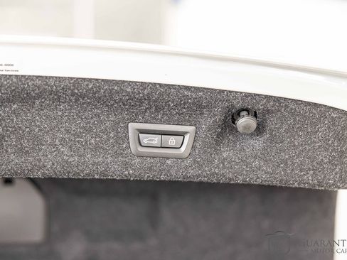 Used 2021 BMW M4 Competition image 18