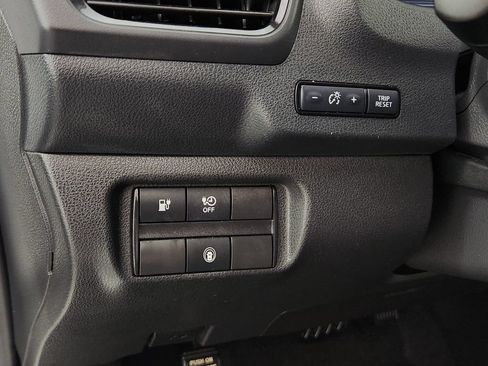 Used 2025 Nissan Leaf S FWD image 21