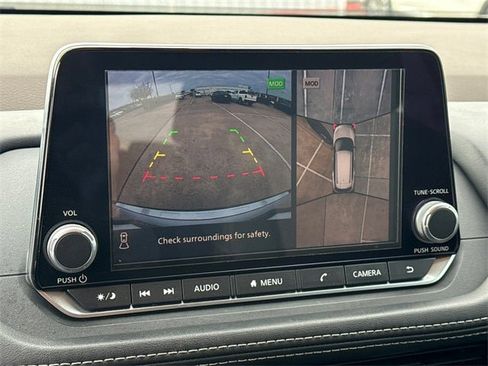 Certified 2021 Nissan Rogue SV image 25