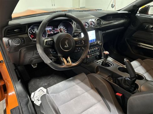 Used 2020 Ford Mustang Shelby GT350 w/ Technology Package image 10