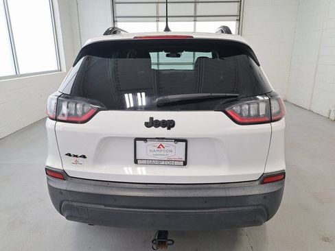 Used 2020 Jeep Cherokee Latitude Plus AWD/4WD image 6