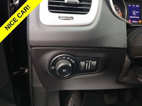 Used 2019 Jeep Compass Latitude AWD/4WD image 29