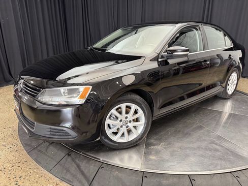 Used 2014 Volkswagen Jetta SE image 3