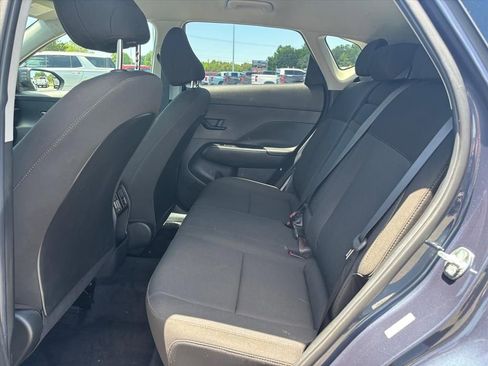 Used 2025 Hyundai Kona SEL FWD image 12