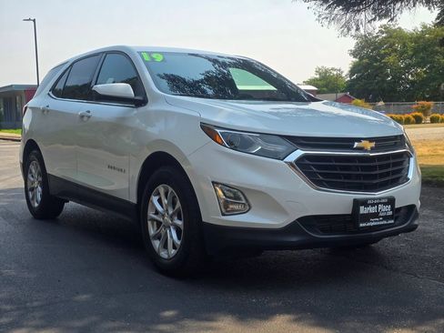 Used 2018 Chevrolet Equinox LT FWD image 8