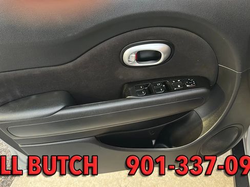 Used 2015 Kia Soul image 9