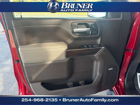 Used 2022 GMC Sierra 1500 SLT image 11