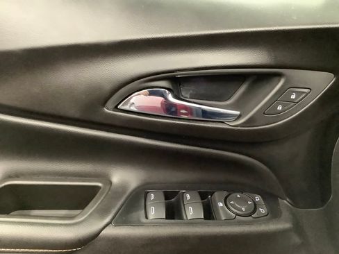 Used 2019 Chevrolet Equinox Premier AWD/4WD image 11