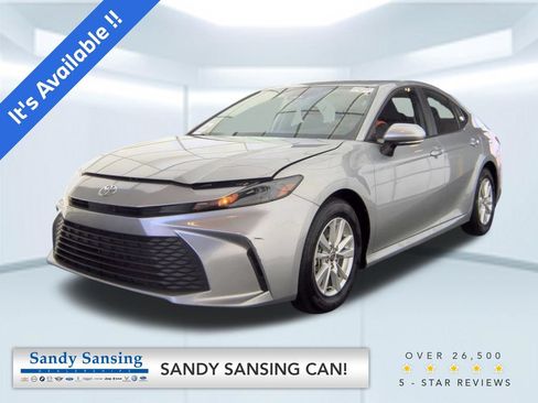 Used 2025 Toyota Camry LE FWD image 1