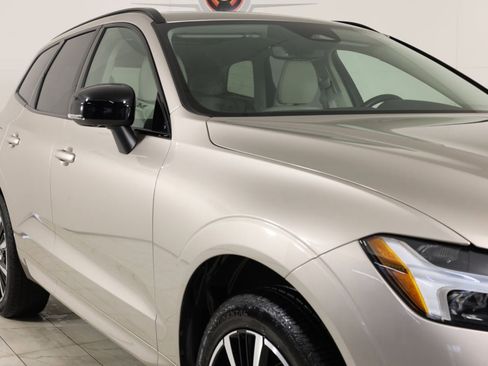 Used 2025 Volvo XC60 B5 Plus w/ Protection Package Premier AWD/4WD image 38