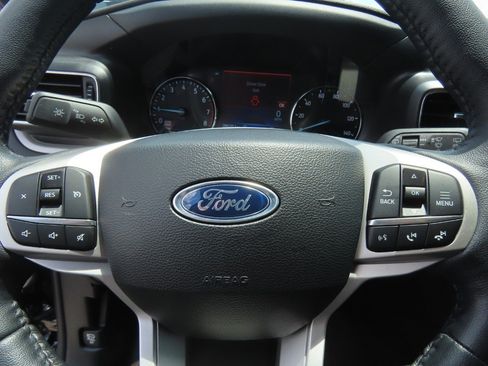 Certified 2023 Ford Explorer XLT w/ Equipment Group 202A RWD image 27