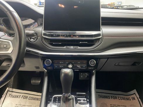 Used 2022 Jeep Compass Trailhawk w/ Trailhawk Convenience Group image 33