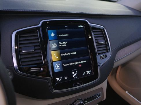 Used 2020 Volvo XC90 T8 Inscription w/ Protection Package Premier image 14