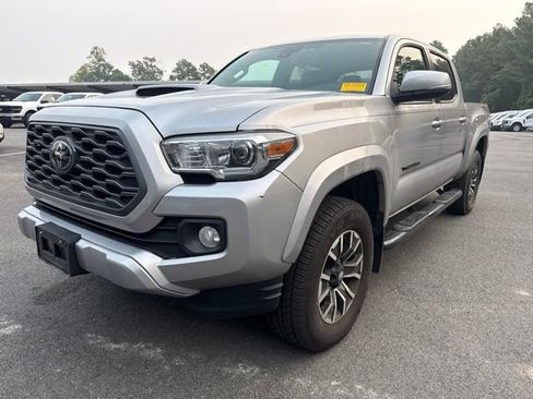 Used 2020 Toyota Tacoma TRD Sport w/ Technology Package AWD/4WD image 1