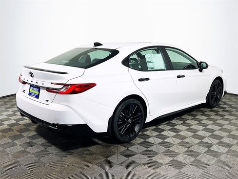 New 2026 Toyota Camry SE Nightshade image 8