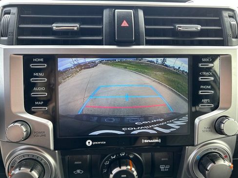 Used 2020 Toyota 4Runner SR5 AWD/4WD image 16