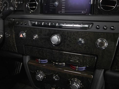 Used 2013 Rolls-Royce Phantom image 65