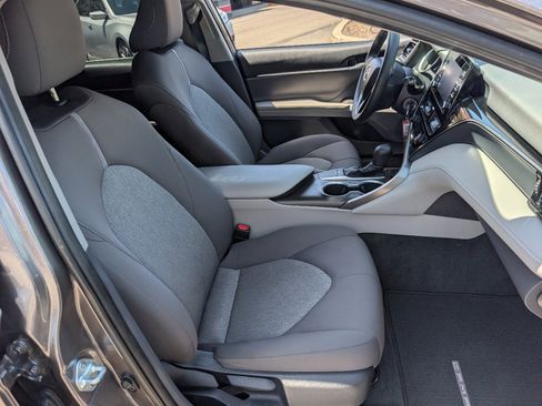 Used 2023 Toyota Camry LE w/ Protection Package (Q2) (TMS) FWD image 8