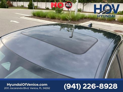 Used 2024 Honda Civic Touring image 9