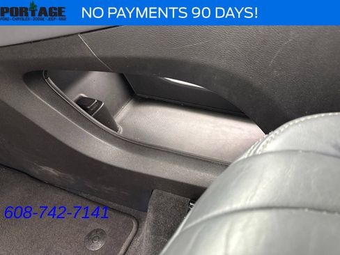 Used 2021 Buick Enclave Essence FWD image 18