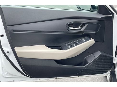 Certified 2023 Honda Accord EX image 11