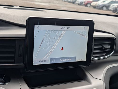 Used 2022 Ford Explorer XLT w/ Equipment Group 202A image 22