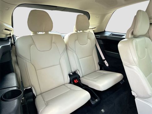 Used 2021 Volvo XC90 T6 Inscription w/ Protection Package Premier image 30
