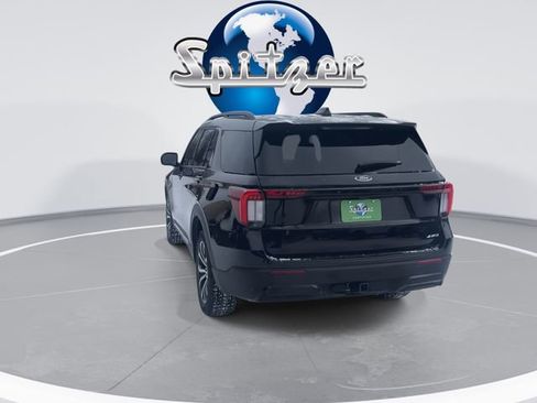 Used 2025 Ford Explorer ST-Line image 8