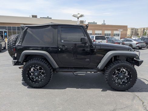 Used 2013 Jeep Wrangler Sport AWD/4WD image 6