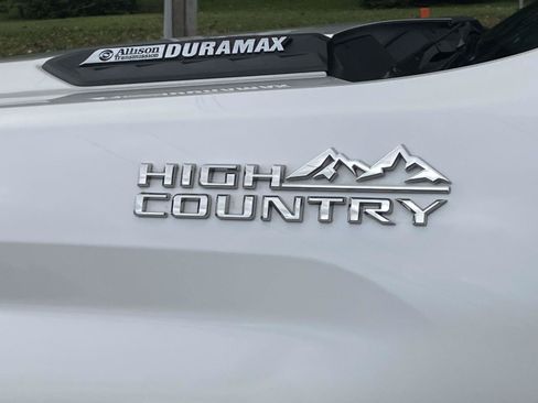 Certified 2024 Chevrolet Silverado 3500 High Country w/ High Country Premium Package AWD/4WD image 11