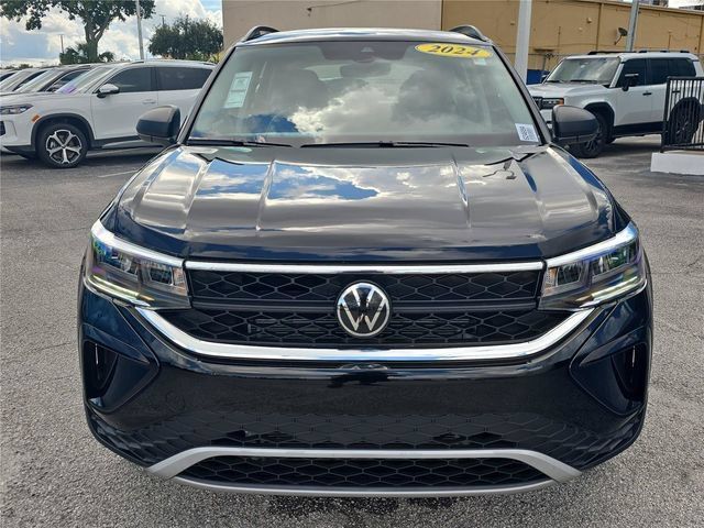 Used 2024 Volkswagen Taos S FWD image 2