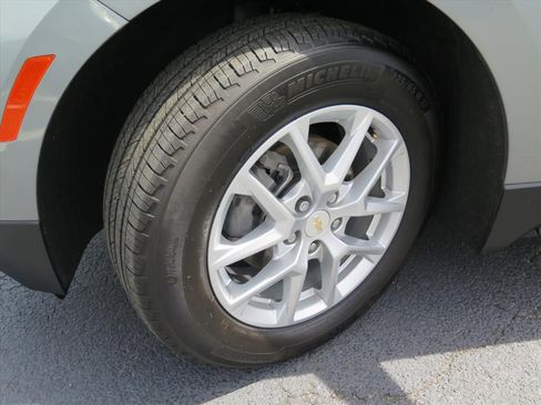 Used 2023 Chevrolet Equinox LT FWD image 18