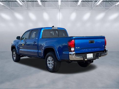 Used 2018 Toyota Tacoma SR5 image 4