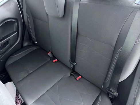 Used 2019 Ford Fiesta SE image 32