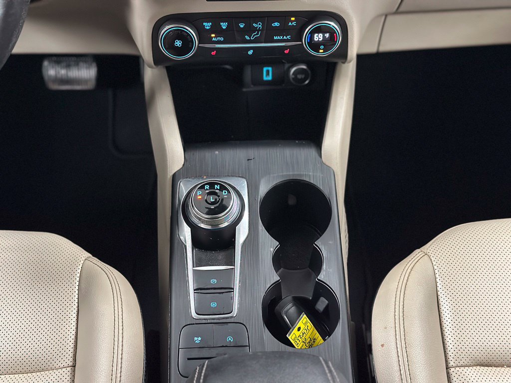 Used 2020 Ford Escape SEL FWD image 18