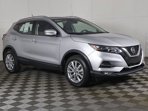 Used 2022 Nissan Rogue Sport SV image 44