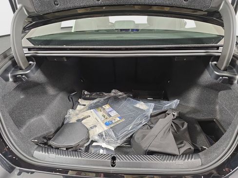 New 2026 BMW 550e xDrive 550e xDrive image 12