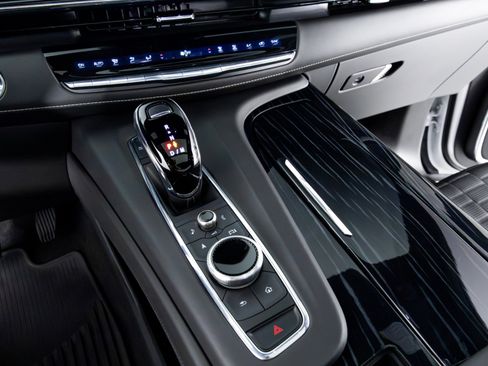 Used 2023 Cadillac Escalade V image 17