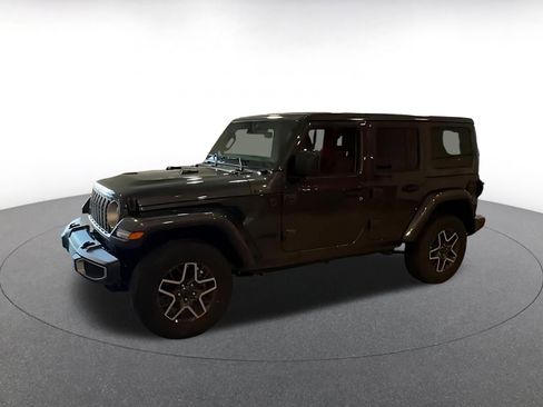 Used 2025 Jeep Wrangler Unlimited Sahara AWD/4WD image 10