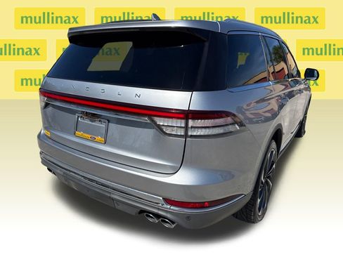 Used 2020 Lincoln Aviator Reserve w/ Equipment Group 202A AWD/4WD image 4