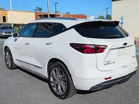 Used 2019 Chevrolet Blazer Premier w/ Sun and Wheels Package AWD/4WD image 7