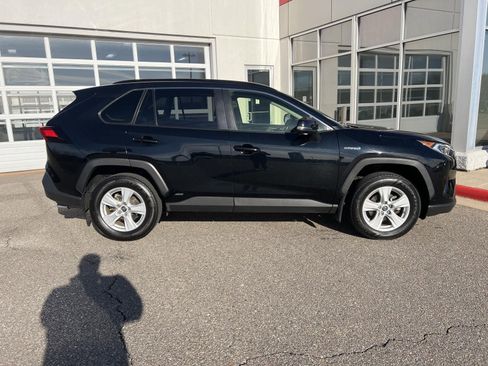 Used 2019 Toyota RAV4 XLE image 30